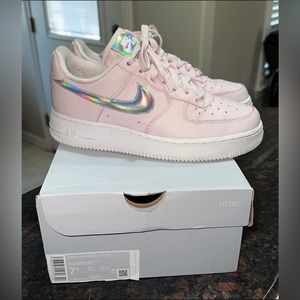 Nike Air Force 1 Low Pink Iridescent women size 7.5